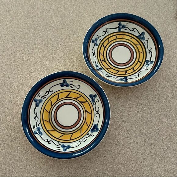Tabletops Gallery Claricia Hand Painted Hand Crafted Small Ceramic Dish Set of 2 - Picture 1 of 3